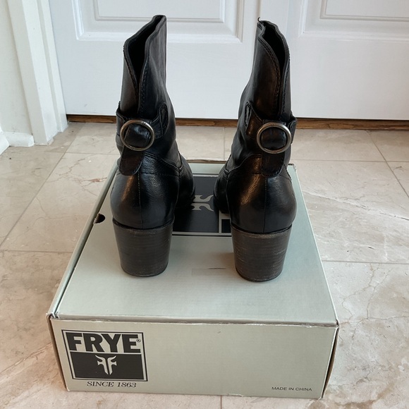 Frye women’s Lucinda Short boot - Picture 5 of 11